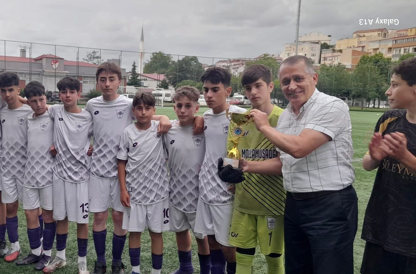 U-13 sezonunda şampiyon belli oldu.